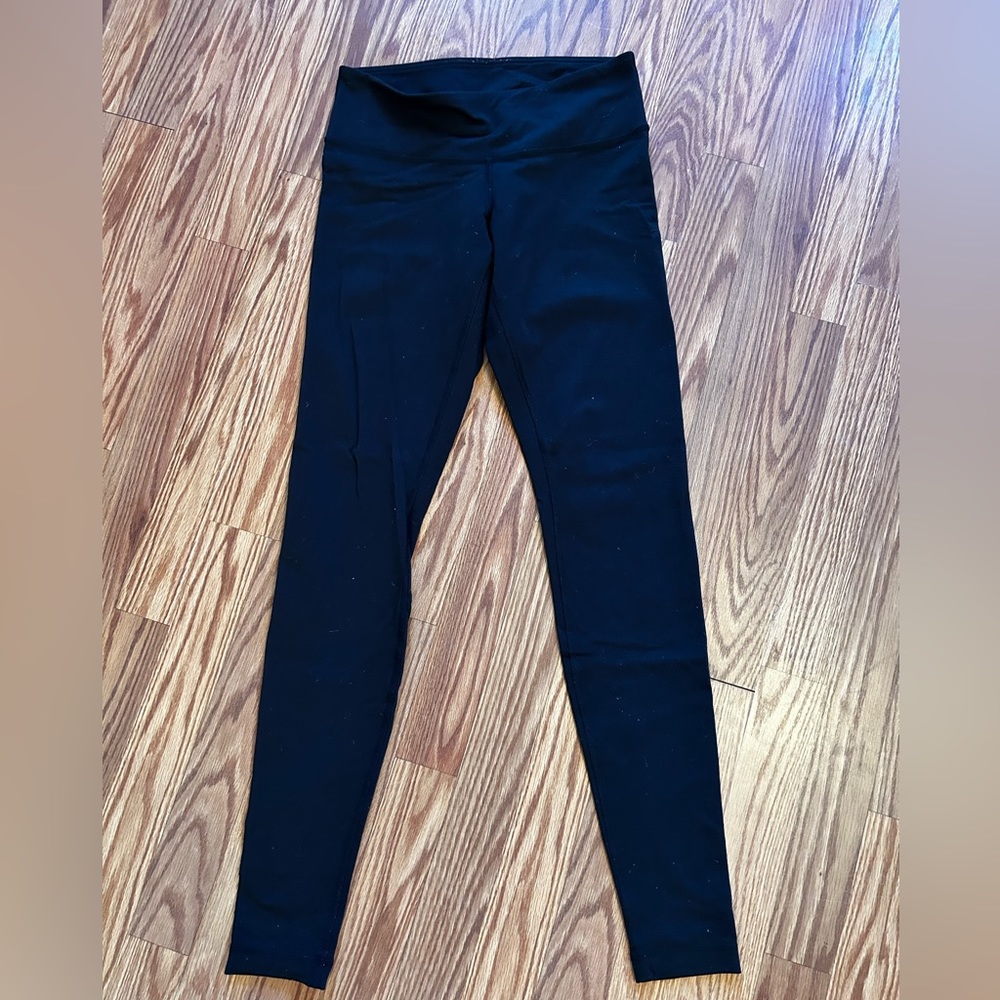 Lululemon leggings size 6